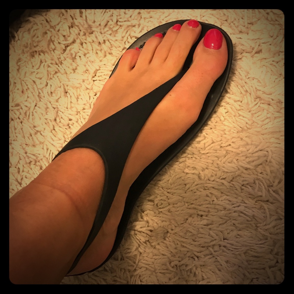 Brand new croc sandals, size 8